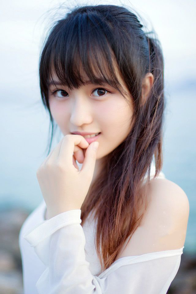 “这……是个误会！”孟达有些尴尬的摇摇头，正要解释，庞统、魏延、法正等人已经赶到，法正扫了刘璝一眼，淡然道：“此事，是我设计，引你入壶，与孟达无关。”